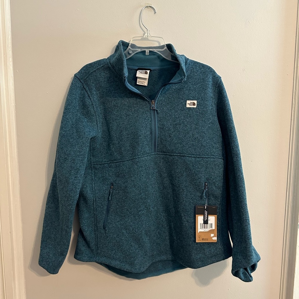 North Face 3/4 Zip Pullover!